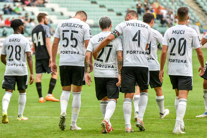 Kto zdobędzie mistrzostwo Polski? Trener Korony Kielce nie ma wątpliwości. "Legia jest faworytem"