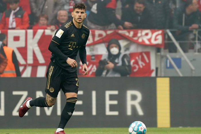 PSG naciska na transfer piłkarza Bayernu. Niemcy zmienili zdanie ws. negocjacji