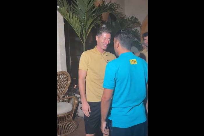FC Barcelona w końcu z trenerem. Xavi spotkał się z Robertem Lewandowskim [WIDEO]