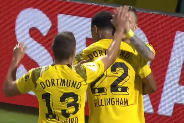 Spacerek Borussii Dortmund w Pucharze Niemiec. Debiutancki gol Adeyemiego [WIDEO]