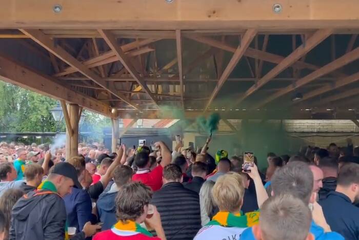 Kibice Manchesteru United protestują przed meczem z Liverpoolem. Domagają się odejścia właścicieli [WIDEO]