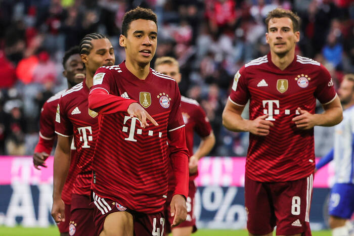 Bayern wygrał w imponującym stylu, ale świętowania nie będzie. Musiala tonuje nastroje. "Nie czas na to"