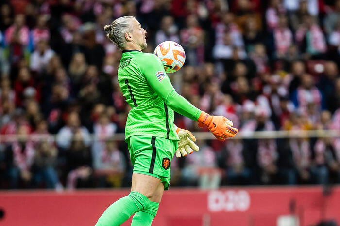 38-latek zagrał w reprezentacji Holandii, ale nie pobił rekordu. Był jeszcze starszy debiutant 38-latek zagrał w reprezentacji Holandii, ale nie pobił rekordu. Był jeszcze starszy debiutant