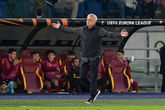 Piłkarz AS Romy nie stawił się na treningu. Jose Mourinho chce się go pozbyć, dwa kluby zainteresowane