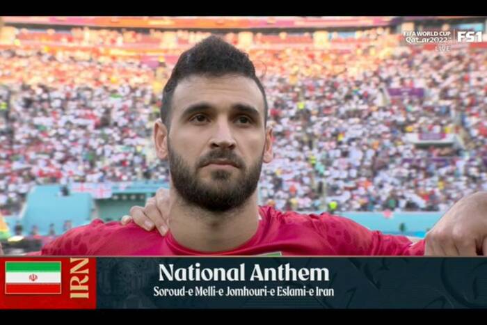 Piłkarze reprezentacji Iranu zbojkotowali hymn państwowy. Odważny gest na mundialu w Katarze [WIDEO]