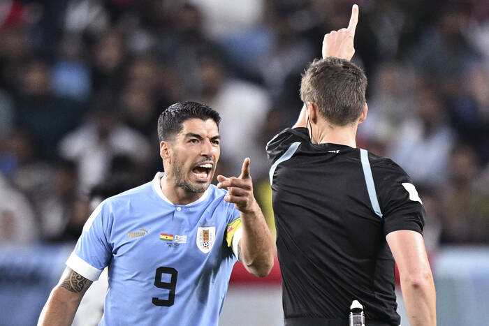 "FIFA jest zawsze przeciwko Urugwajowi". Luis Suarez na tropie spisku na mundialu