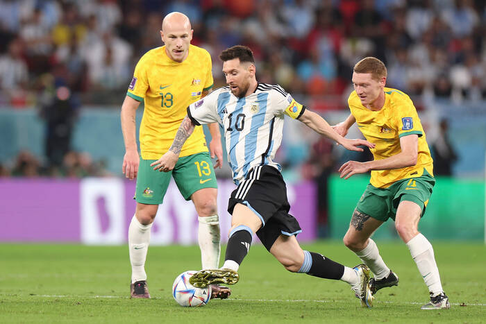 Leo Messi poprowadził Argentynę do ćwierćfinału MŚ. Ambitna walka nie wystarczyła Australii [WIDEO]