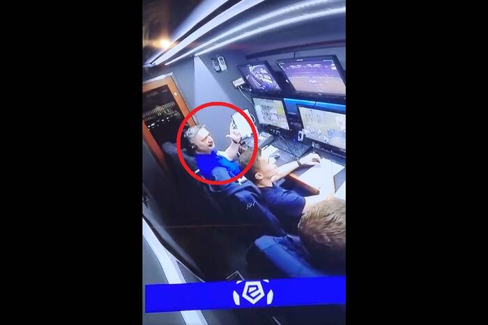 "Niesmak jest". Kontrowersyjne zachowanie pracownika wozu VAR przed meczem Legii [WIDEO]