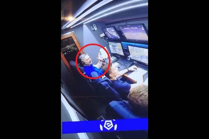 Został zawieszony za "eLkę" w wozie VAR. Teraz się tłumaczy. "To jedyna prawda o tym geście" Został zawieszony za "eLkę" w wozie VAR. Teraz się tłumaczy. "To jedyna prawda o tym geście"