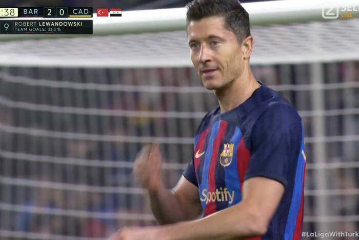 Robert Lewandowski wreszcie przełamał się na Camp Nou! Gol Polaka w meczu z Cadizem! [WIDEO]