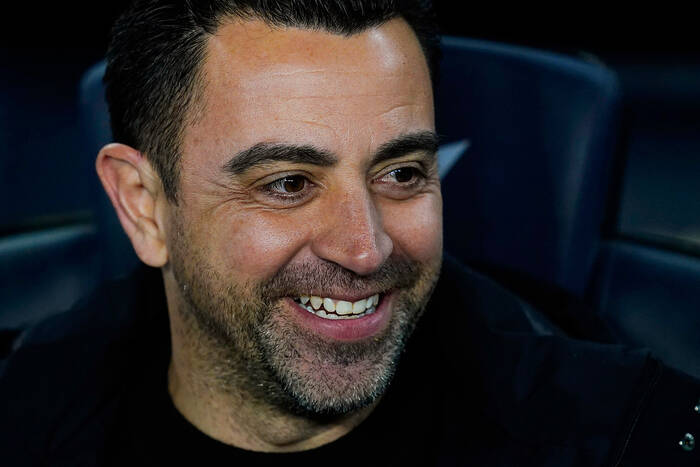 "Jesteśmy w stałym kontakcie. Wie, że Barcelona to jego dom". Xavi zabrał głos nt. przyszłości Leo Messiego