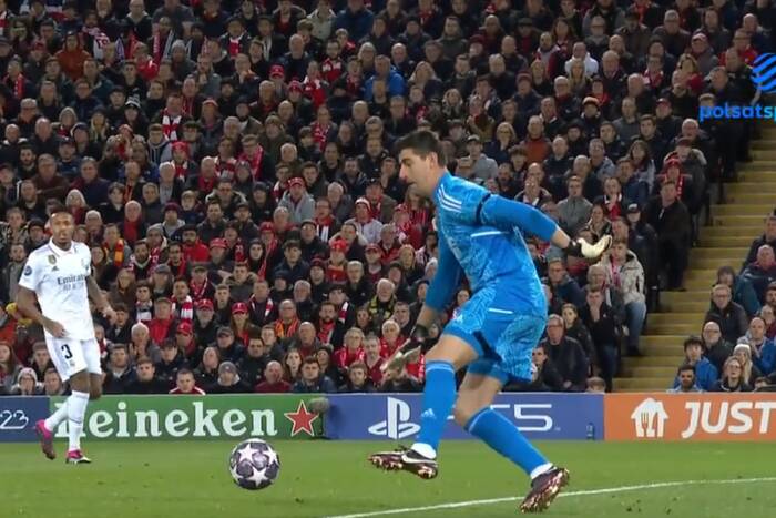 Kompromitujące zagranie Thibaut Courtois! Bramkarz Realu sprezentował gola Liverpoolowi [WIDEO]