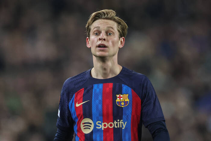 Frenkie de Jong zapytany o transfer do Manchesteru United. Jego odpowiedź rozwiewa wątpliwości