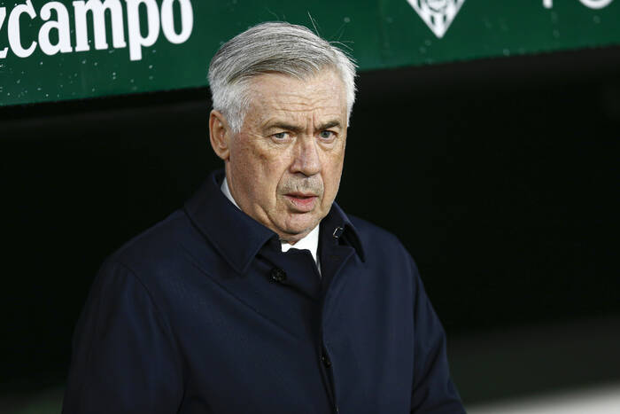 Ancelotti domaga się trzech kolejnych wzmocnień. Zgrzyt między trenerem Realu Madryt i Florentino Perezem