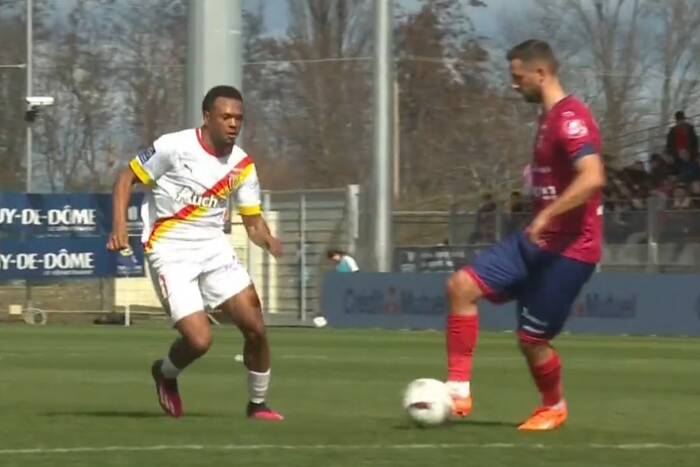 Tragikomiczny błąd reprezentanta Polski! Szalony hat-trick w pięć minut na boiskach Ligue 1! [WIDEO]