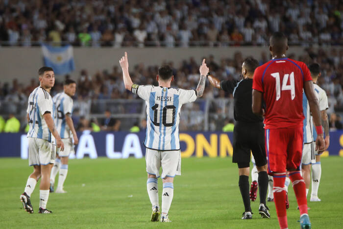 Leo Messi podjął decyzję w sprawie dalszej gry dla Argentyny. Jasny plan mistrza świata