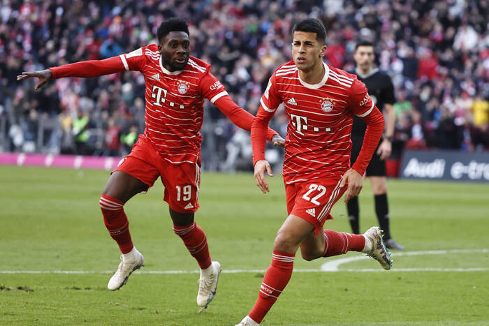 Zarząd Bayernu poruszył temat wykupu Joao Cancelo, padła konkretna kwota. Wtedy podejmą decyzję