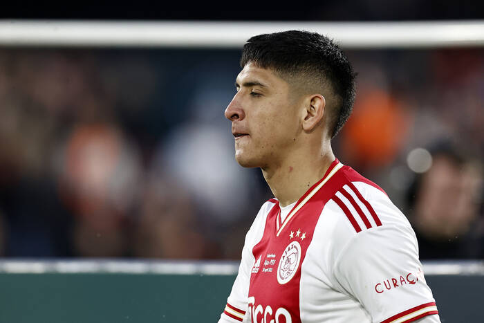 Ajax Amsterdam straci kolejnego kluczowego gracza? Ceniony piłkarz ma przenieść się do Premier League