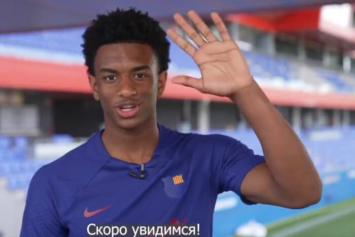 Zadziwiające wideo z udziałem graczy FC Barcelony. Zwrócili się do Rosjan. "Dziękujemy wam" [WIDEO]