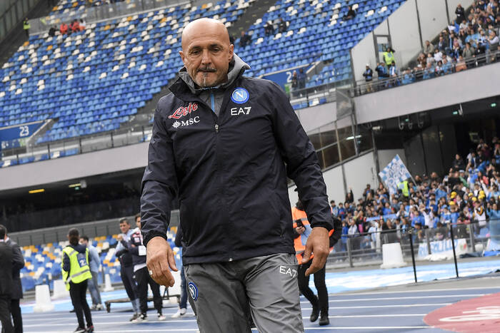 Napoli szykuje lukratywną ofertę dla nowego trenera. "Azzurri" wybrali potencjalnego następcę Spallettiego