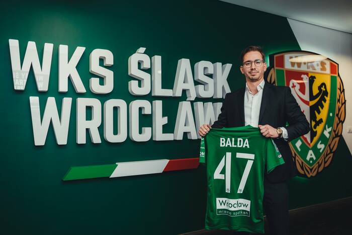 Dyrektor Śląska Wrocław zabrał głos w sprawie niedoszłego transferu. Wszystko wytłumaczył