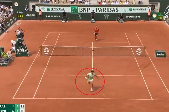 Niezwykła wymiana w półfinale Roland Garros! Djoković mógł tylko zacząć klaskać. "Punkt turnieju" [WIDEO]