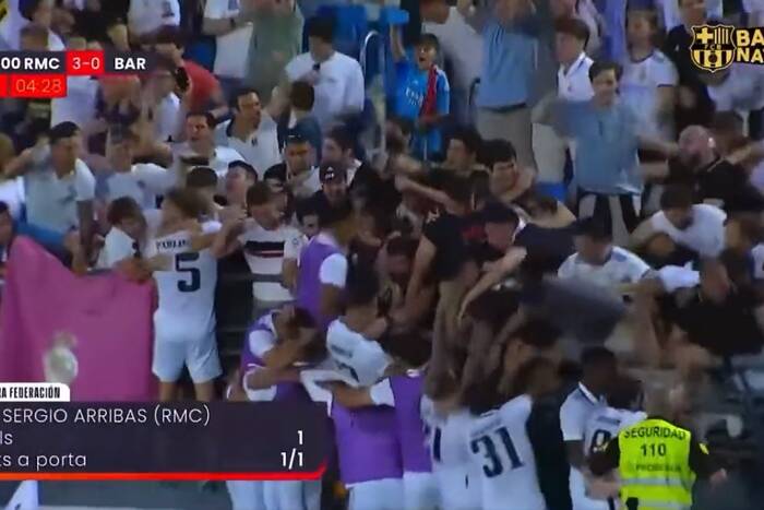 Wypadek na meczu rezerw Realu Madryt. Kibice nagle zaczęli spadać z trybuny [WIDEO]