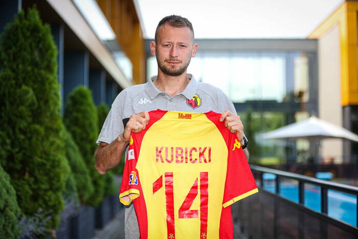 Odszedł z Lechii Gdańsk, nadal będzie grał w Ekstraklasie. Doświadczony pomocnik związał się z nowym klubem