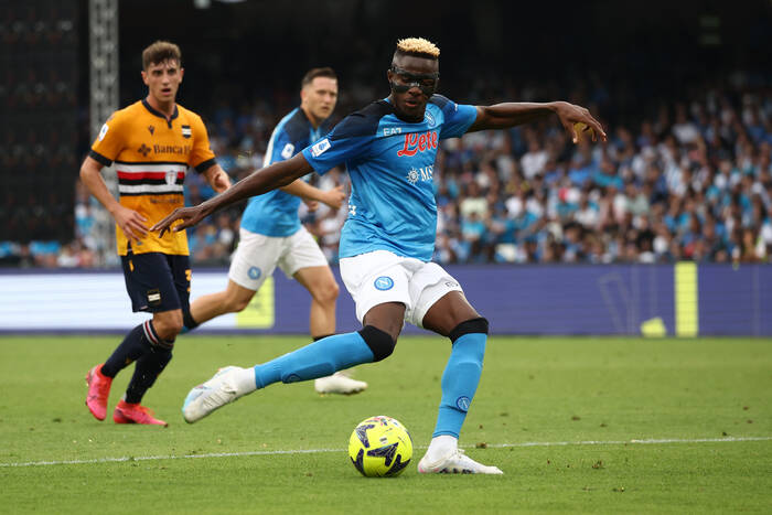PSG złożyło gigantyczną ofertę za Victora Osimhena. Jest odpowiedź Napoli