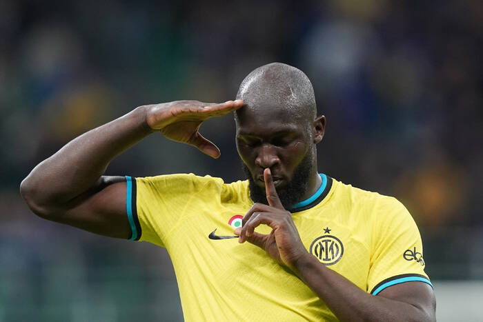 Dwaj giganci chcą Romelu Lukaku! Sensacyjny transfer Belga może stać się faktem