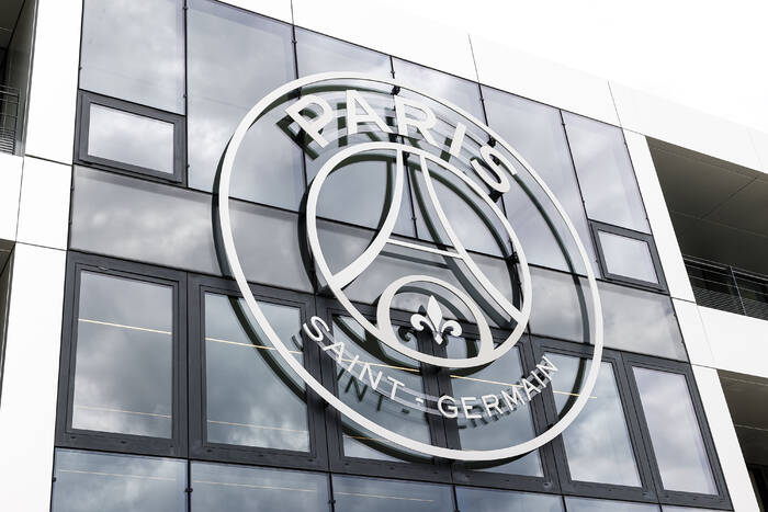 PSG sprzeda młodego defensora. Podano szczegóły nadchodzącego transferu