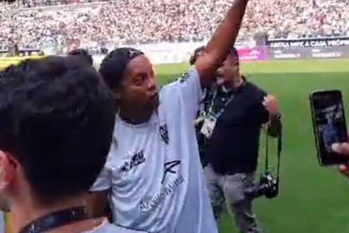 Ronaldinho czaruje jak dawniej. Pokazali, jak Brazylijczyk potrafi bawić się piłką [WIDEO]