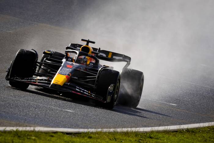 Max Verstappen nie do zatrzymania w sprincie F1. Znakomita postawa Lando Norrisa [WIDEO]