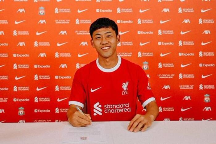 Zaskakujący transfer Liverpoolu stał się faktem. "The Reds" kupili nowego pomocnika