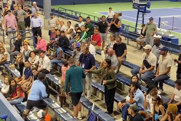 "To nie jest pier***na Serbia". Kibic wypalił do trenera. Skandal podczas kwalifikacji US Open "To nie jest pier***na Serbia". Kibic wypalił do trenera. Skandal podczas kwalifikacji US Open
