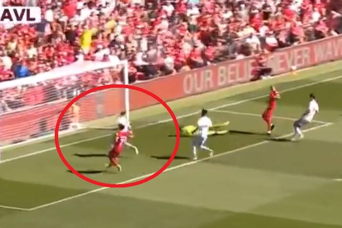 Matty Cash z samobójem przeciwko Liverpoolowi! Ogromny pech Polaka w ważnym meczu [WIDEO]
