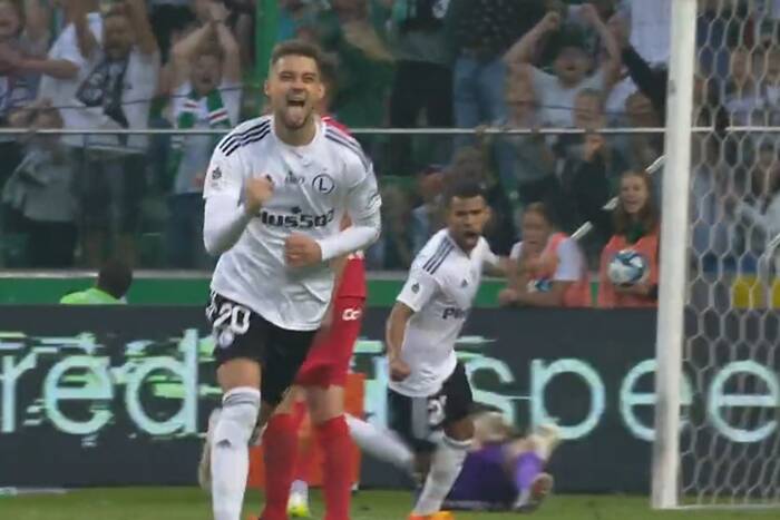 Klasyk Ekstraklasy dla Legii Warszawa! Nieskuteczny Widzew ma czego żałować [WIDEO]