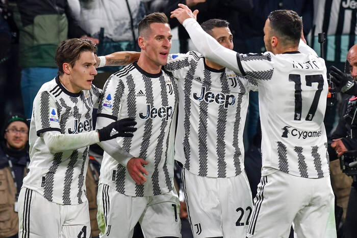 Piłkarz Juventusu obstawiał mecze u nielegalnego bukmachera. Grozi mu bardzo długie zawieszenie