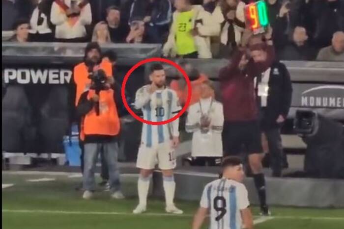 Messi nie chciał opaski kapitana Argentyny. Wymowne zachowanie legendy przy linii bocznej [WIDEO]