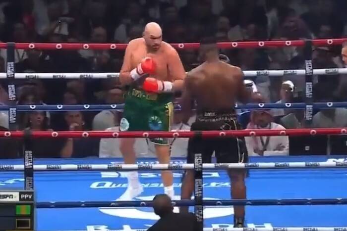 "Za dużo czasu na kręcenie filmów dla Netflixa". Znany pięściarz kpi z Tysona Fury'ego. Wydał mocny werdykt "Za dużo czasu na kręcenie filmów dla Netflixa". Znany pięściarz kpi z Tysona Fury'ego. Wydał mocny werdykt