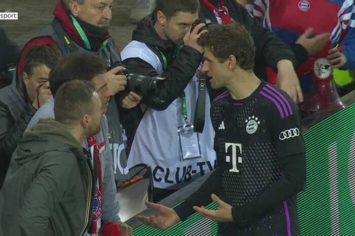 "To nie do przyjęcia". Thomas Mueller nie zostawił suchej nitki na kolegach z Bayernu. Ostra krytyka piłkarzy