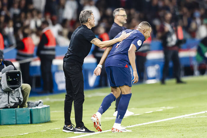 "Nie jesteśmy parą, ale prawie". Szokujące słowa trenera PSG na temat relacji z Kylianem Mbappe