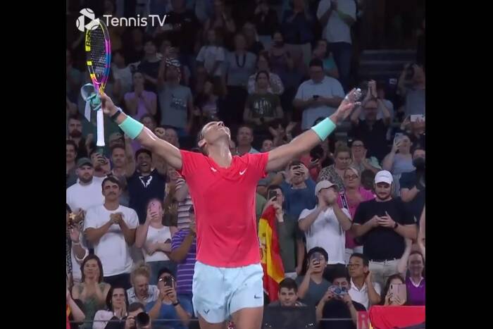 Wielki powrót Rafaela Nadala! Legendarny Hiszpan wygrał w pierwszym meczu po roku przerwy [WIDEO]