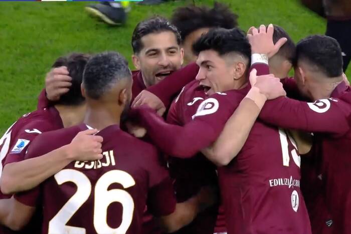 Napoli skompromitowane w Serie A! Zmiennik Zielińskiego wyleciał po czterech minutach [WIDEO]