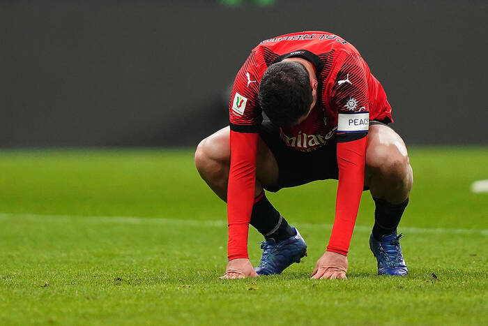 AC Milan poległ w Pucharze Włoch. Mecz na zwolnienie Stefano Piolego? [WIDEO]