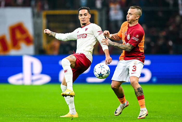 AS Roma ruszyła na zakupy. Były piłkarz City w drodze, jasny przekaz dla Nicoli Zalewskiego?