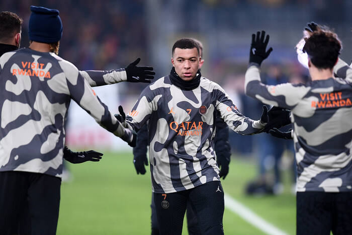 Media: PSG nie złożyło oferty kontraktu Kylianowi Mbappe. Wiadomo, na co czekają mistrzowie Francji