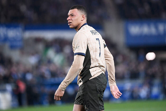 "Optymizm wzrósł". Real Madryt coraz bliżej transferu Kyliana Mbappe. Wiadomo, jak reagują piłkarze