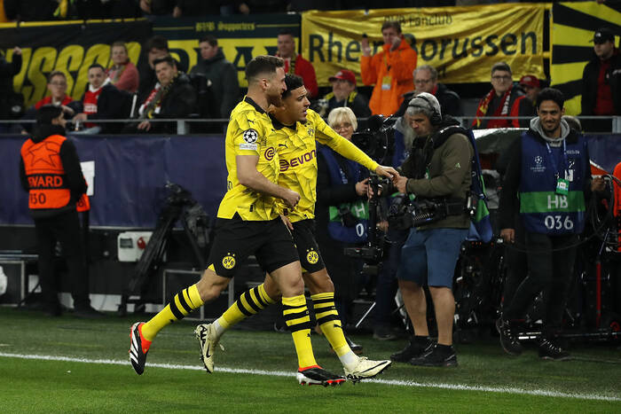 Borussia Dortmund w ćwierćfinale Ligi Mistrzów! Trudna przeprawa niemieckiego zespołu [WIDEO]