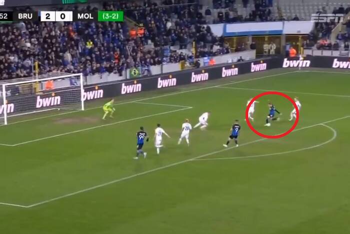 Gol Michała Skórasia w Lidze Konferencji! Polak przypieczętował awans Brugii [WIDEO]